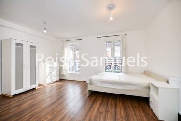 6 bed house, Ambassador Square, Isle of Dogs, London, E149UX - Image 3