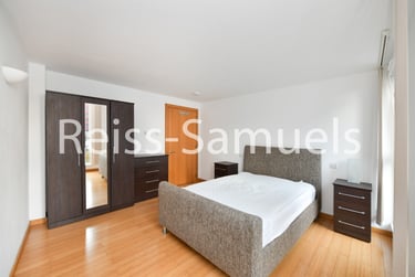 3 bed flat, Westferry Road, Isle of Dogs, London, E143RS - Image 1