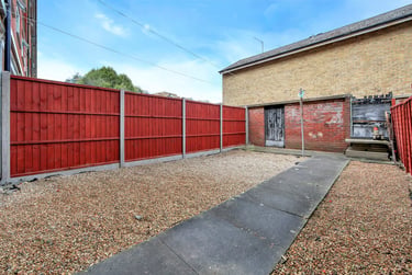 4 bed flat, Forsyth Gardens, Kennington, London, SE173NE - Image 2