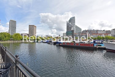 3 bed flat, Boardwalk Place, Poplar, London, E145SE - Image 15
