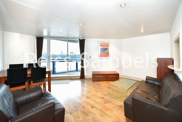 2 bed flat, Newton Place, Isle of Dogs, London, E143TT - Image 3