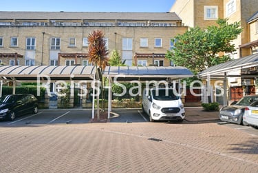 6 bed house, St. Davids Square, Isle of Dogs, London, E143WA - Image 1