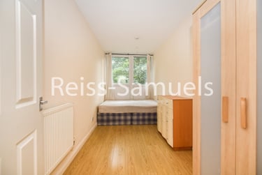 4 bed flat, Dorset Road, Stockwell, London, SW81AQ - Image 9