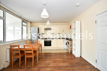4 bed house, Patmore Estate, Stockwell, London, SW84JY - Image 4