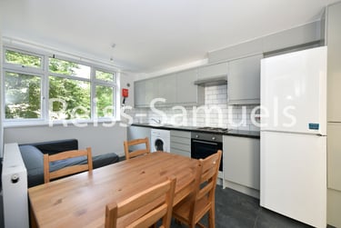 4 bed house, Whitebeam Close, Stockwell, London, SW90EG - Image 4