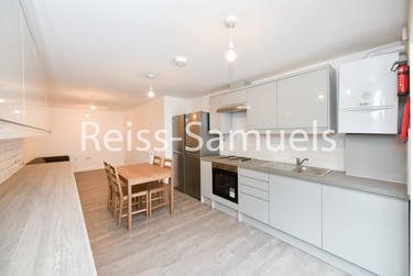 5 bed house, Lockesfield Place, Isle of Dogs, London, E143AJ - Image 1