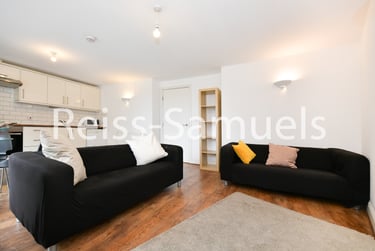 3 bed flat, Westferry Road, Canary Wharf, London, E148LU - Image 4