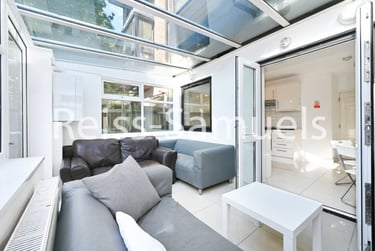 5 bed house, Ironmongers Place, Isle of Dogs, London, E149YD - Image 1