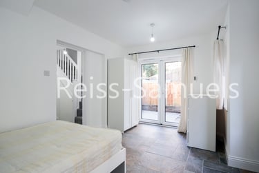 6 bed house, Ambassador Square, Isle of Dogs, London, E149UX - Image 9
