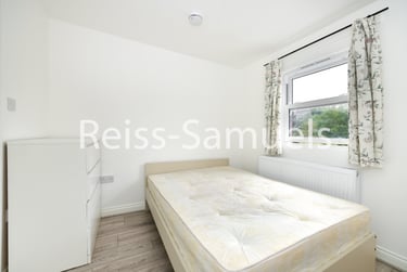 4 bed flat, High Street, Twickenham, London, TW27LA - Image 6