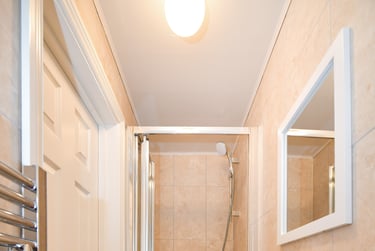 4 bed flat, High Street, Twickenham, London, TW27LA - Image 9
