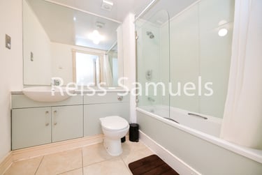 3 bed flat, Newton Place, Isle of Dogs, London, E143TT - Image 9