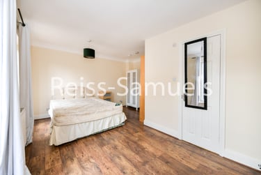 6 bed house, Ambassador Square, Isle of Dogs, London, E149UX - Image 12