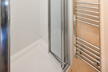 3 bed flat, Ambassador Square, Isle of Dogs, London, E149UX - Image 6