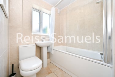 3 bed flat, Ambassador Square, Isle of Dogs, London, E149UX - Image 8