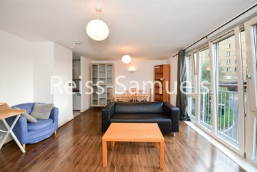 2 bed flat, Westferry Road, Canary Wharf, London, E148LS - Image 3