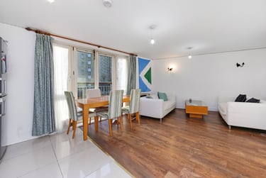 3 bed flat, Westferry Road, Canary Wharf, London, E148LU - Image 4