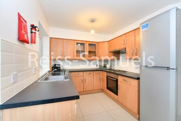 5 bed flat, Barnfield Place, Isle of Dogs, London, E149YA - Image 4