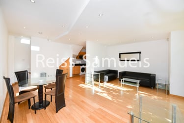 2 bed flat, Westferry Road, Isle of Dogs, London, E143RS - Image 2