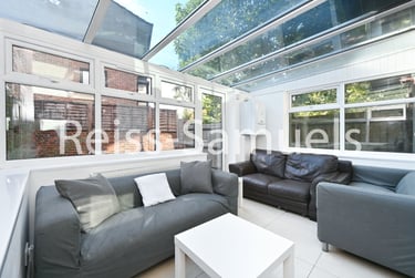 5 bed house, Ironmongers Place, Isle of Dogs, London, E149YD - Image 4