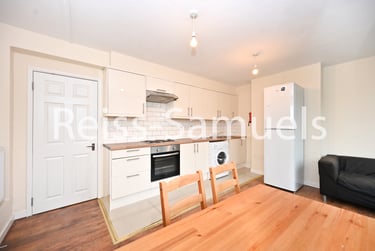 4 bed flat, Bath Terrace, Elephant & Castle, London, SE16QE - Image 4