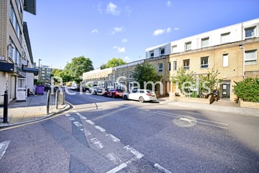 1 bed flat, Westferry Road, Isle of Dogs, London, E143RS - Image 12