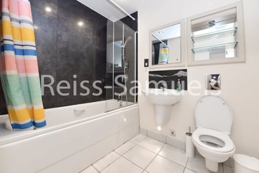 2 bed flat, Millharbour, Isle of Dogs, London, E149NA - Image 15