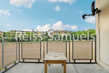 2 bed flat, Old Bellgate Place, Isle of Dogs, London, E143SX - Image 15