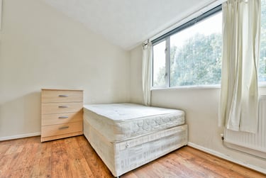 4 bed flat, Whitebeam Close, Stockwell, London, SW90EG - Image 4