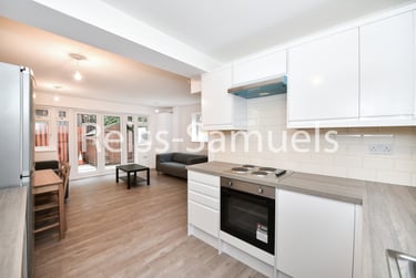 6 bed house, Ambassador Square, Isle of Dogs, London, E149UX - Image 4