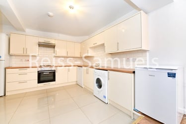 5 bed house, Ferry Street, Isle of Dogs, London, E143DT - Image 2