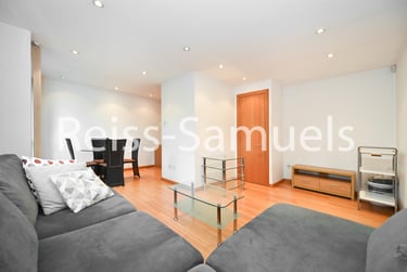 1 bed flat, Westferry Road, Isle of Dogs, London, E143RS - Image 3