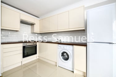 1 bed flat, Ambassador Square, Isle of Dogs, London, E149UX - Image 7