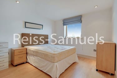 2 bed flat, Newton Place, Isle of Dogs, London, E143TT - Image 5