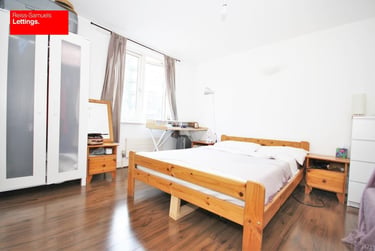 2 bed flat, Westferry Road, Canary Wharf, London, E148LS - Image 4