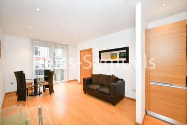 1 bed flat, Westferry Road, Isle of Dogs, London, E143RS - Image 7