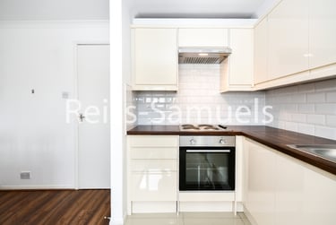 1 bed flat, Ambassador Square, Isle of Dogs, London, E149UX - Image 8