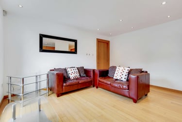 1 bed flat, Westferry Road, Isle of Dogs, London, E143RS - Image 5