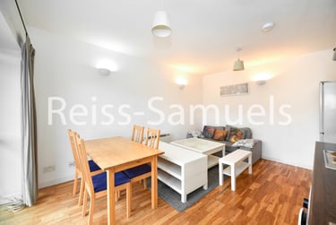 2 bed flat, Old Bellgate Place, Isle of Dogs, London, E143SX - Image 5