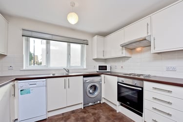 3 bed flat, Ambassador Square, Isle of Dogs, London, E149UX - Image 5