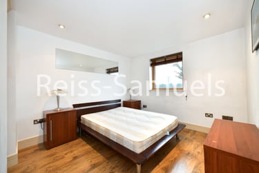 2 bed flat, Newton Place, Isle of Dogs, London, E143TT - Image 13