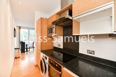 1 bed flat, Westferry Road, Isle of Dogs, London, E143RS - Image 5
