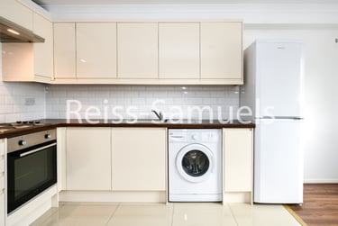 1 bed flat, Ambassador Square, Isle of Dogs, London, E149UX - Image 9