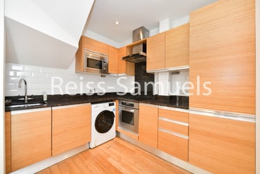 2 bed flat, Westferry Road, Isle of Dogs, London, E143RS - Image 6