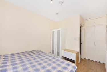 4 bed flat, Forsyth Gardens, Kennington, London, SE173NE - Image 9