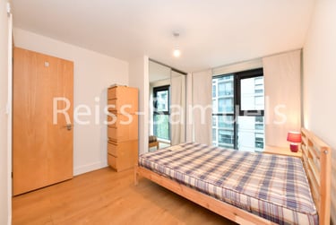 2 bed flat, Millharbour, Isle of Dogs, London, E149NA - Image 8