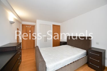 1 bed flat, Westferry Road, Isle of Dogs, London, E143RS - Image 8