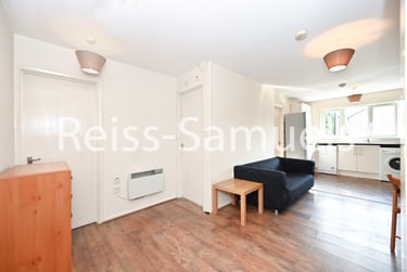 3 bed flat, Ambassador Square, Isle of Dogs, London, E149UX - Image 7