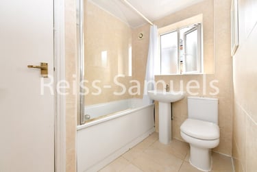 3 bed flat, Ambassador Square, Isle of Dogs, London, E149UX - Image 9