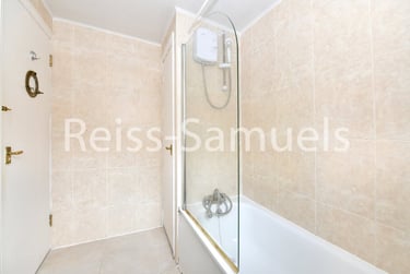 3 bed flat, Ambassador Square, Isle of Dogs, London, E149UX - Image 10